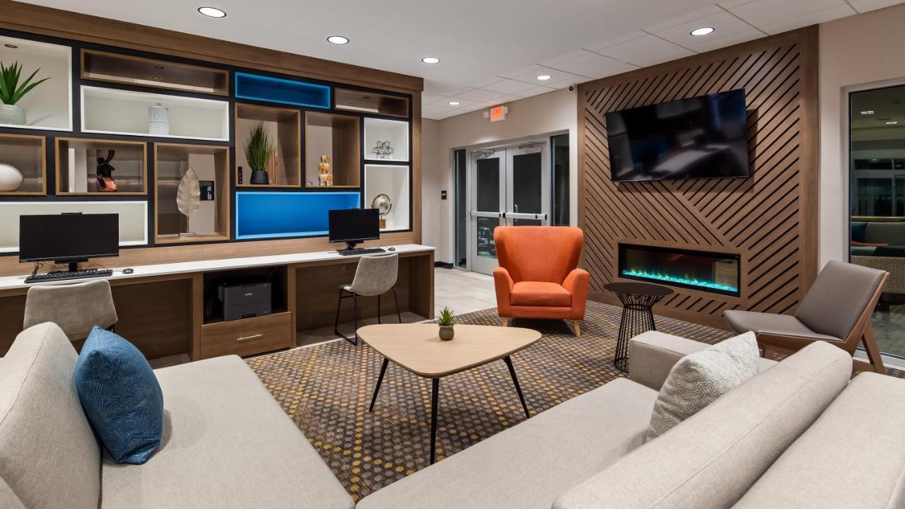 Holiday Inn - Clarksville Northeast By Ihg Экстерьер фото